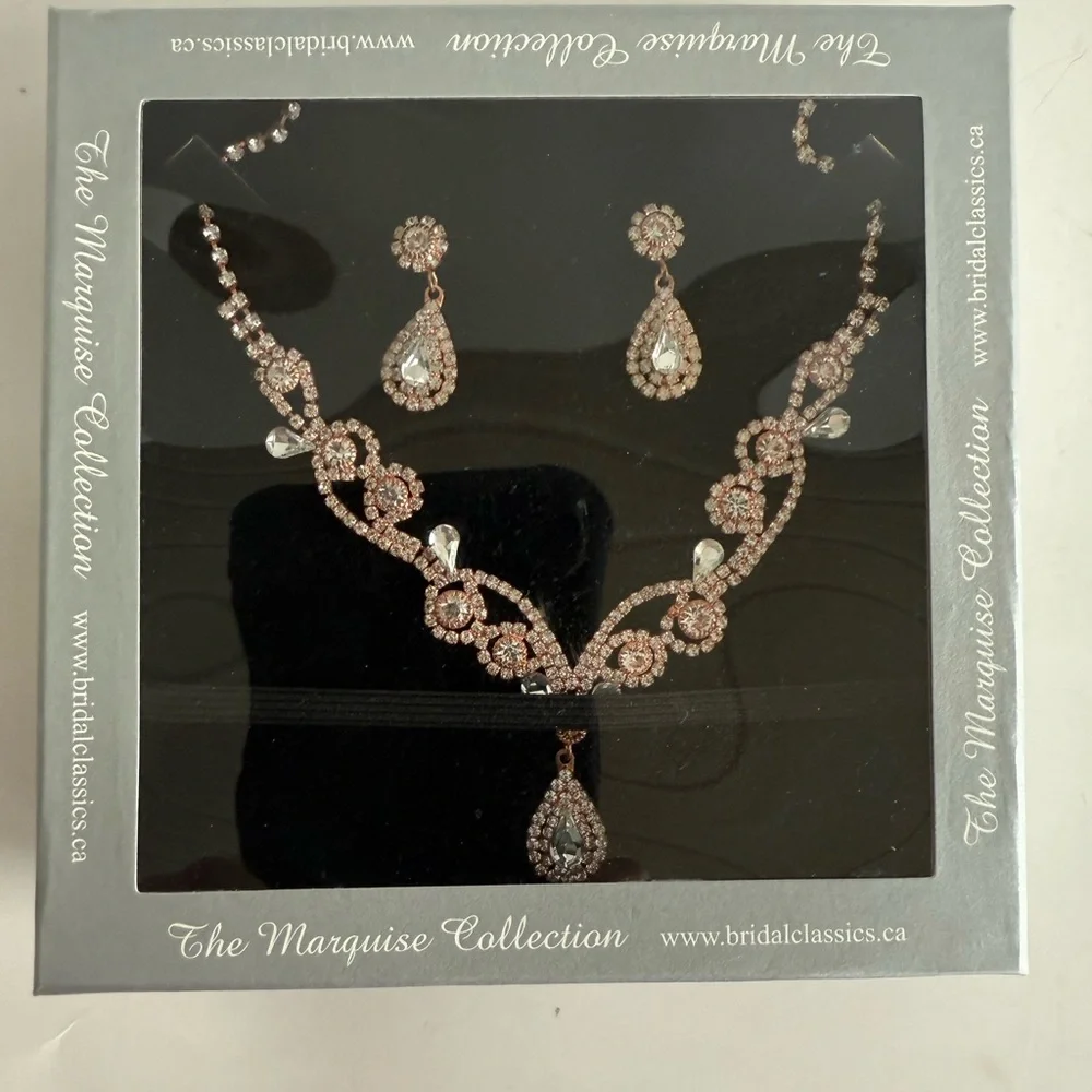 New Marquise Collection Jewelry Rose Gold Necklace/Earrings w/Cubic Zirconias - Picture 1 of 14
